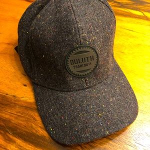 Duluth Trading Co hat. Never worn! A great hat for fall. Size XL